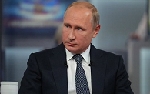 Путин ждет снижения цен в Крыму после запуска грузовиков по Крымскому мосту.