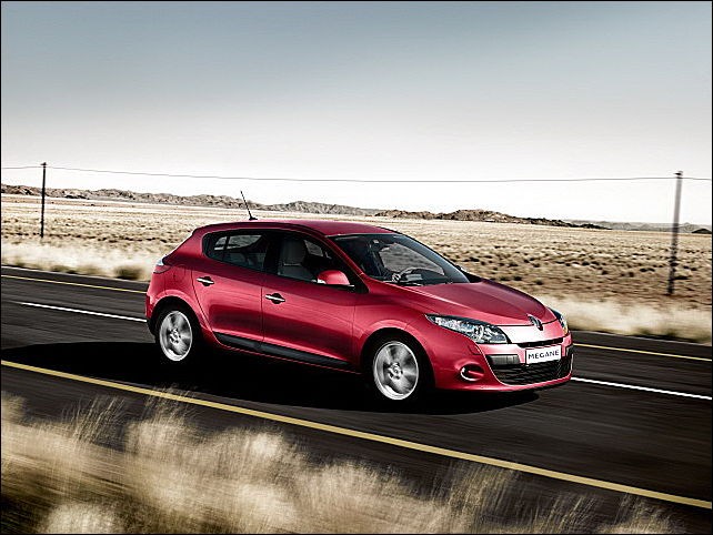Аналог рено меган. Renault megane hatchback 2025. рено меган кросс. машина renault megane 3 бордовой. рено меган 23 года.